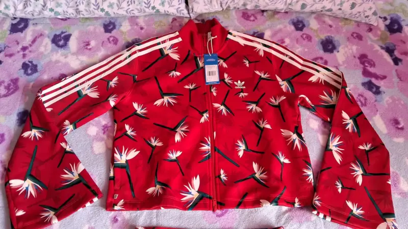 Polera roja ajustada Adidas - 3