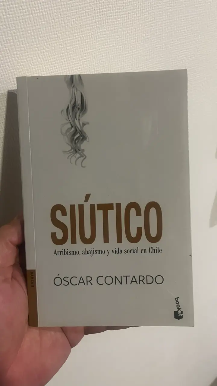 Libro 'Siútico' de Óscar Contardo