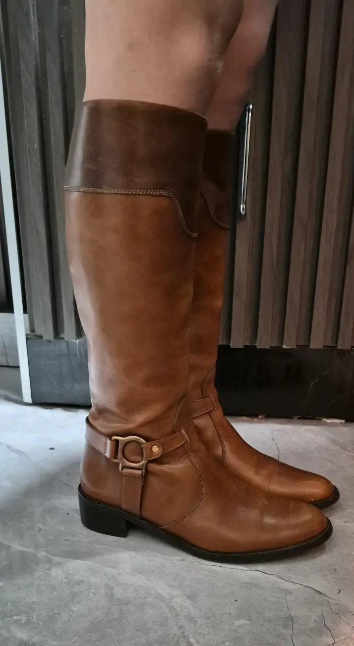 Botas largas de cuero marrón pollini - 3