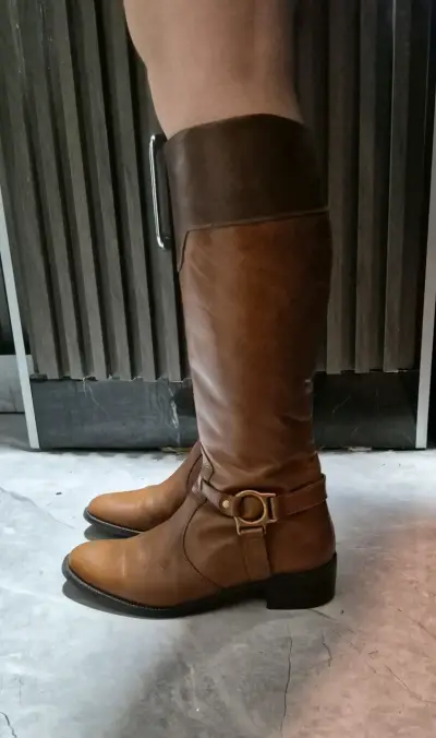 Botas largas cafe cuero pollini - miniatura 3