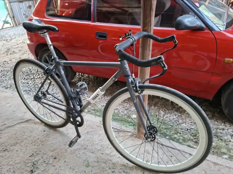 Bicicleta urbana Yerka v3 gris - 1