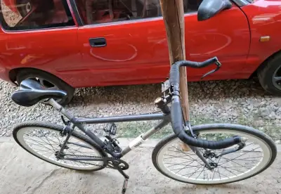 Bicicleta urbana Yerka v3 gris - miniatura 2