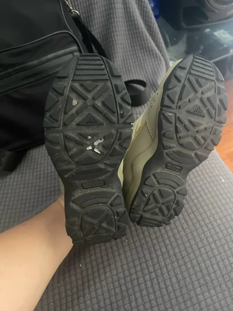 Botines deportivos Adidas beige - 4