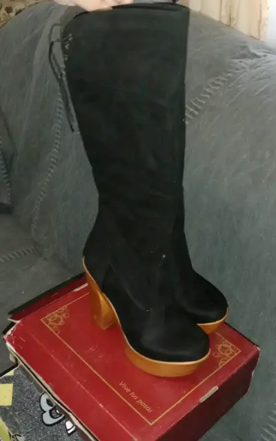 Botas altas negras con taco - miniatura 1