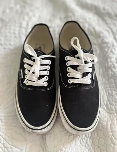 Zapatillas Vans Authentic Negras - miniatura 2