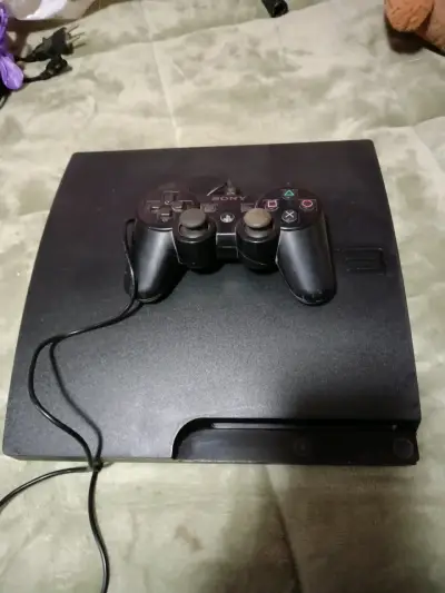 Consola Sony PS3 con control+ 10 juegos - miniatura 1
