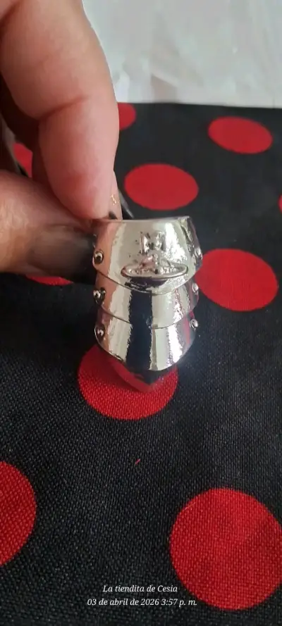 Collar y aros dorados chic - miniatura 4