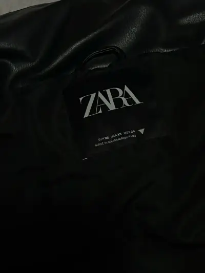 Chaqueta ZARA eco cuero original - miniatura 3
