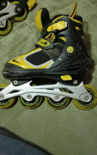 Patines en línea 35-38 ajustables - miniatura 2