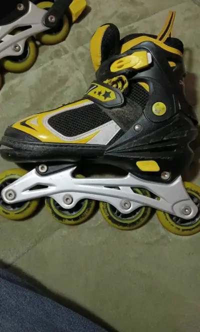 Patines en línea 35-38 ajustables - miniatura 3