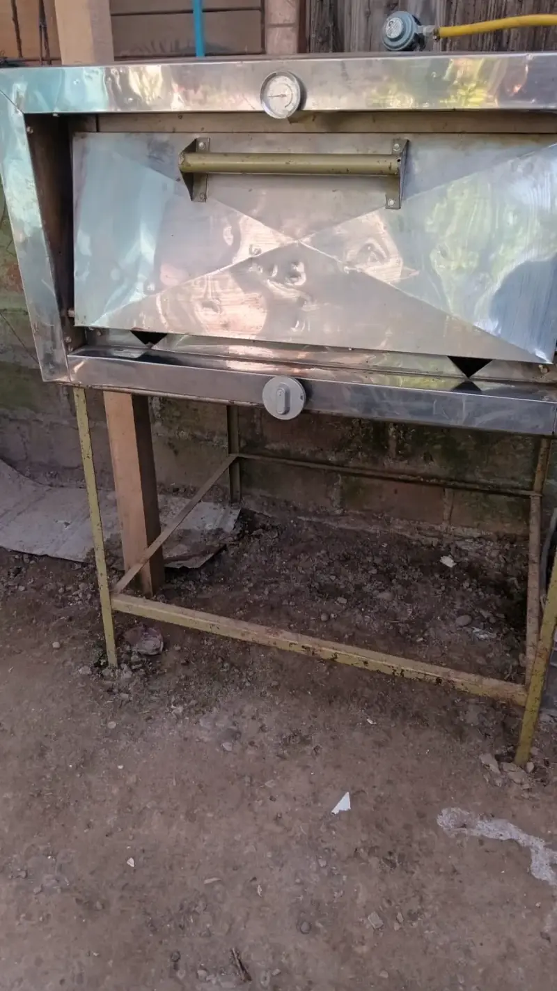 Horno metálico con termómetro - 1