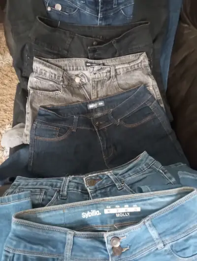 Lote de jeans variados - miniatura 1