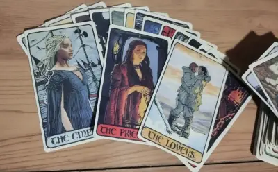 Mazo tarot juego de tronos - miniatura 1