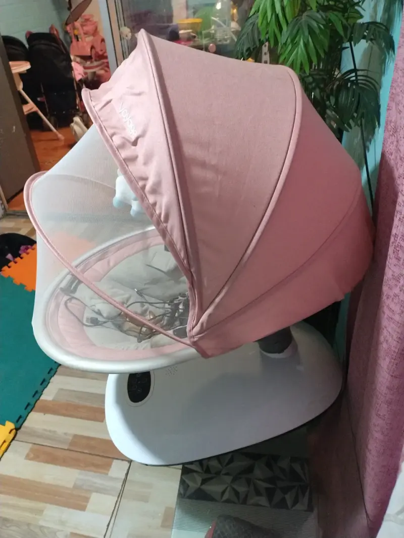 Silla mecedora de bebé rosa - 3