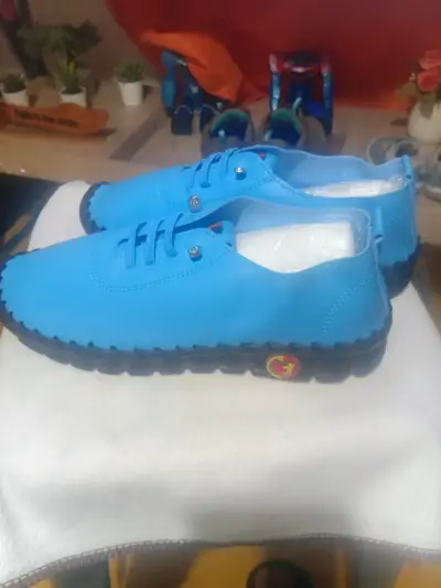 Zapatos deportivos azules - miniatura 2