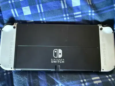 Nintendo Switch OLED Blanca – Pack Completo + Jueg - miniatura 2