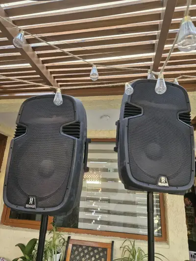 Parlantes amplificados QUBA 8 - miniatura 1