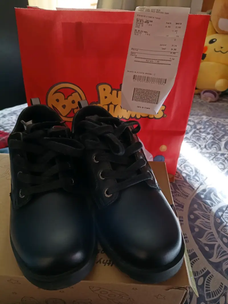 Zapatos escolares negros nuevos - 2