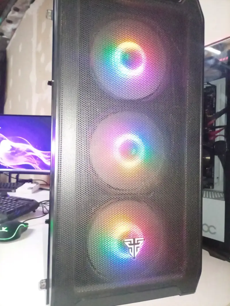 PC Gamer con RGB - 2