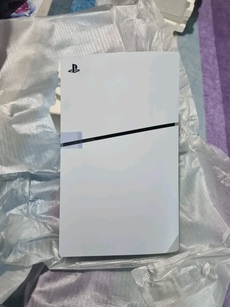 Consola PlayStation casi 5 nueva - 6