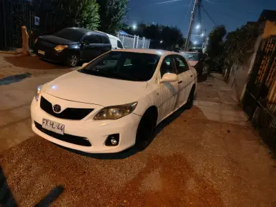 Toyota Corolla 2013 - miniatura 2
