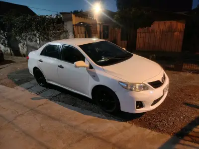 Toyota Corolla 2013 - miniatura 3