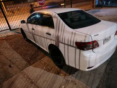 Toyota Corolla 2013 - miniatura 4