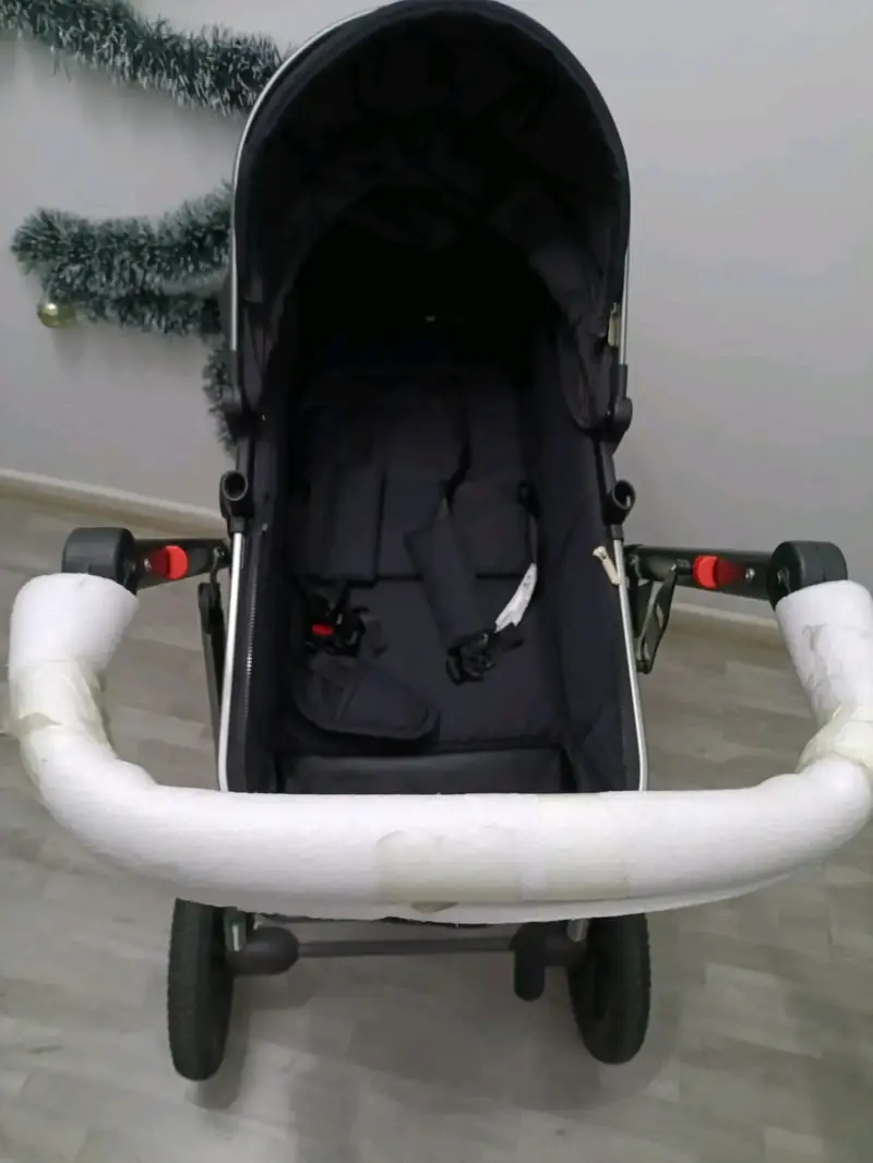 Coche cuna de bebé negro plegable - 2