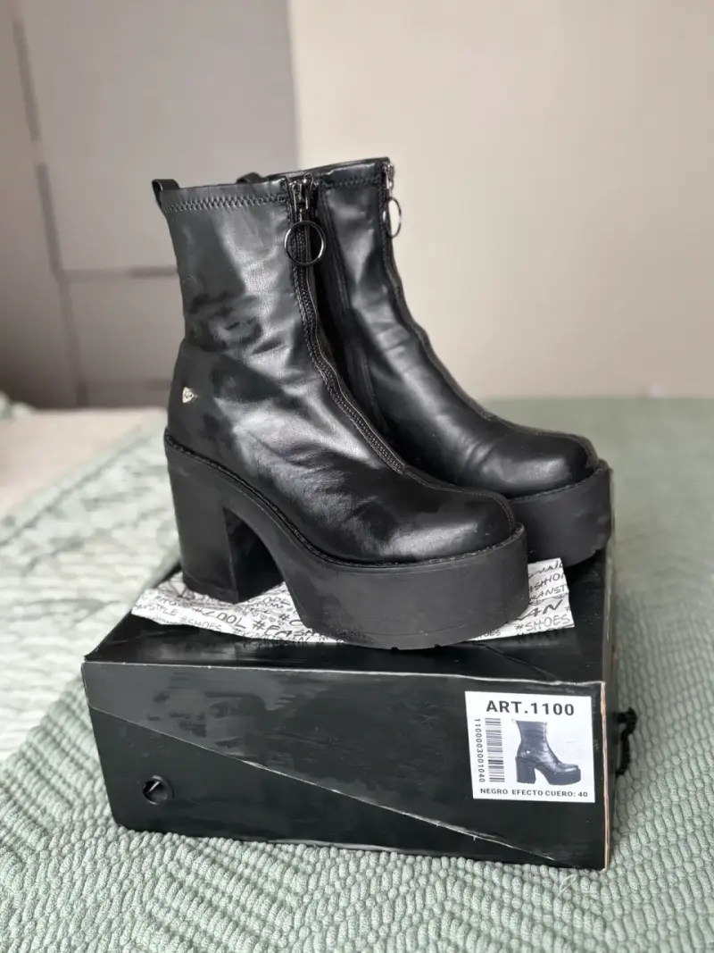 Botines C/Moran  negros con plataforma - 3