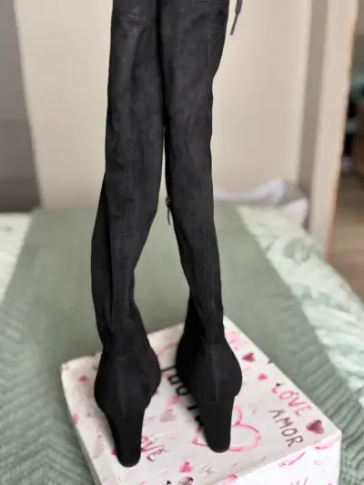 Botas bucaneras  negras de tacón alto - miniatura 2