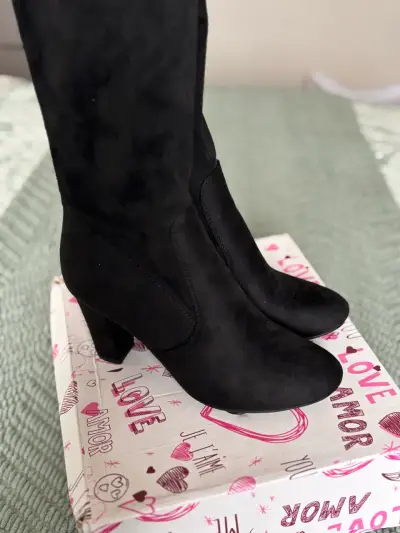 Botas bucaneras  negras de tacón alto - miniatura 3