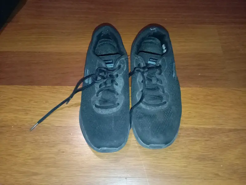 Zapatillas negras Skechers - 1