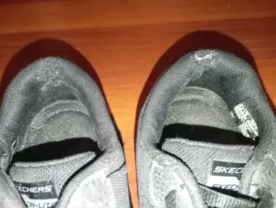 Zapatillas negras Skechers - miniatura 2