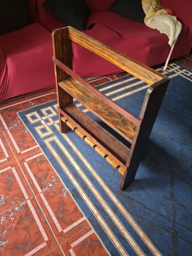 Estante de madera multiuso