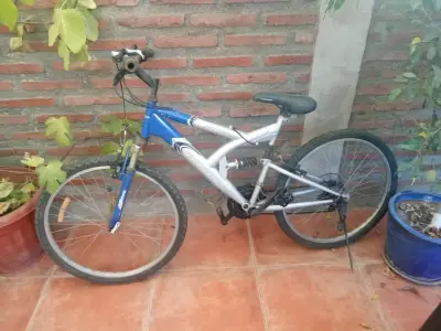 Bicicleta montaña azul y gris, avalanche - miniatura 1