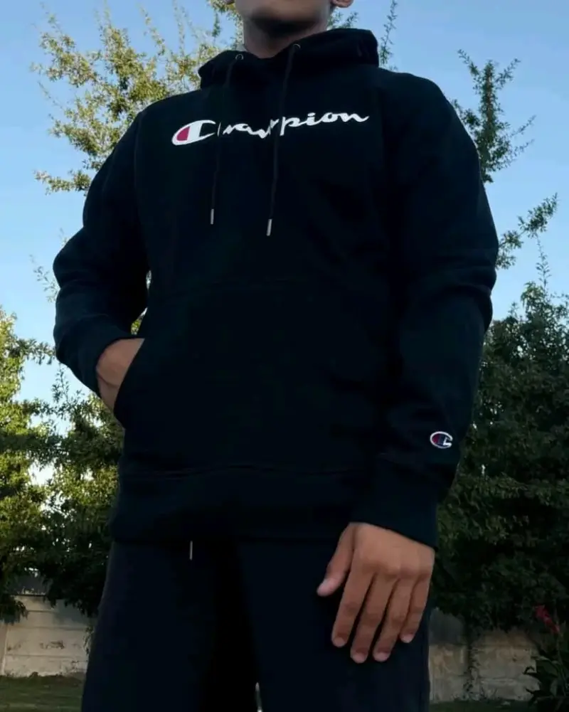 Polerón con capucha Champion negro