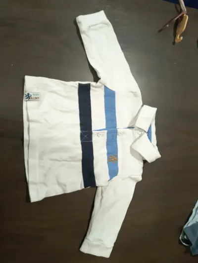 Polera larga bebé blanco y azul - miniatura 1