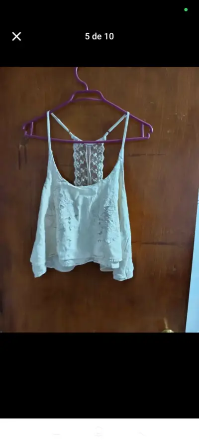Blusa blanca con encaje - miniatura 1