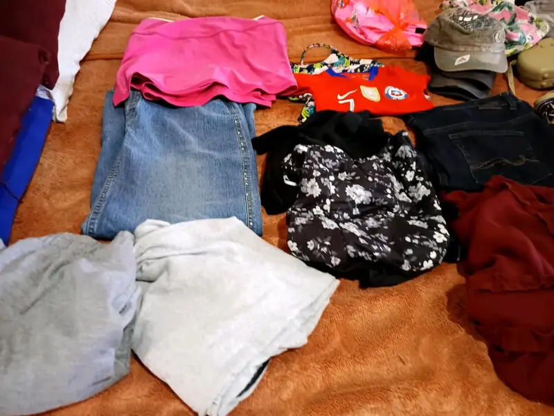 LOTE DE ROPA PARA FERIA - 3