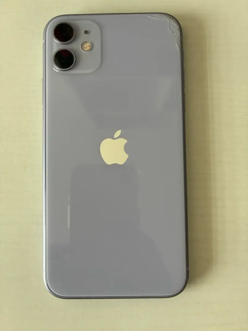 iPhone 11 64GB Gris Espacial - 4