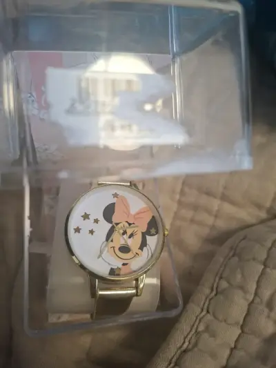 Reloj dorado de muñeca Minnie - miniatura 1