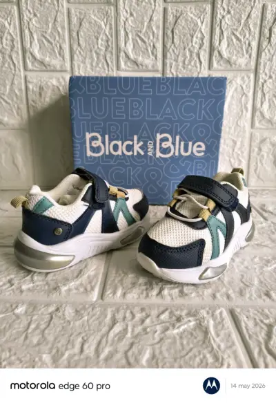 Zapatillas Black and Blue blancas - miniatura 2