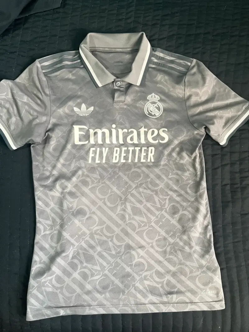 Polera deportiva Real Madrid Adidas
