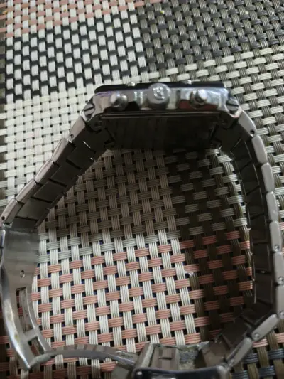 Reloj cronógrafo metálico - miniatura 6