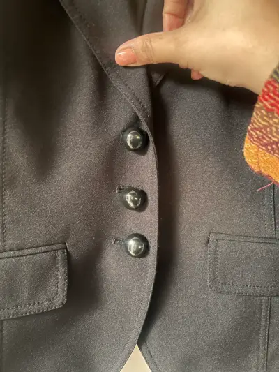 Blazer negro para mujer - miniatura 4