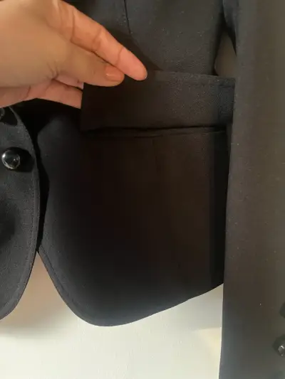 Blazer negro para mujer - miniatura 6