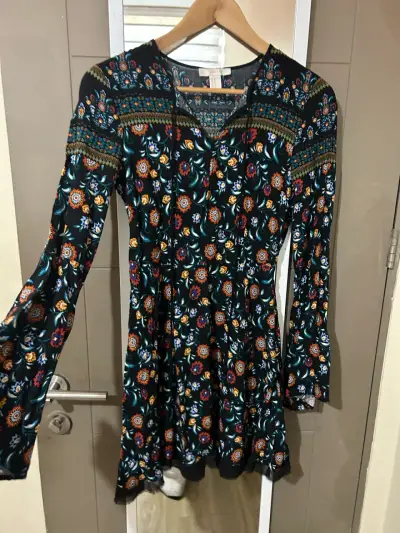 Vestido marca cintura - miniatura 1