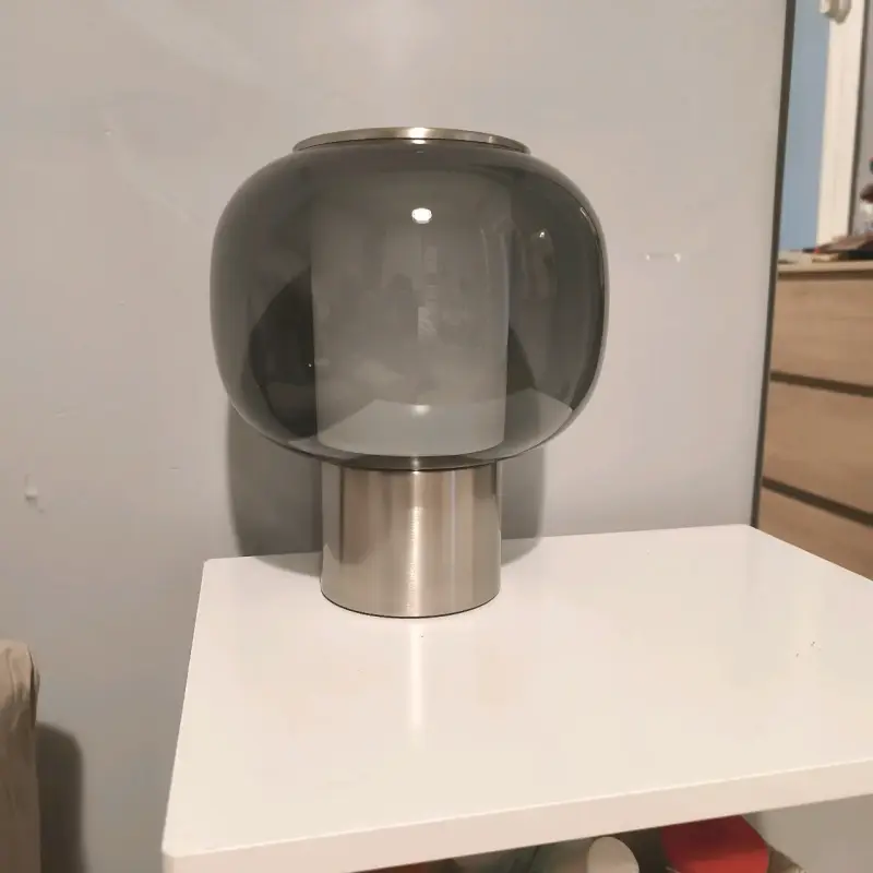 Lámpara de mesa moderna ikea - 1