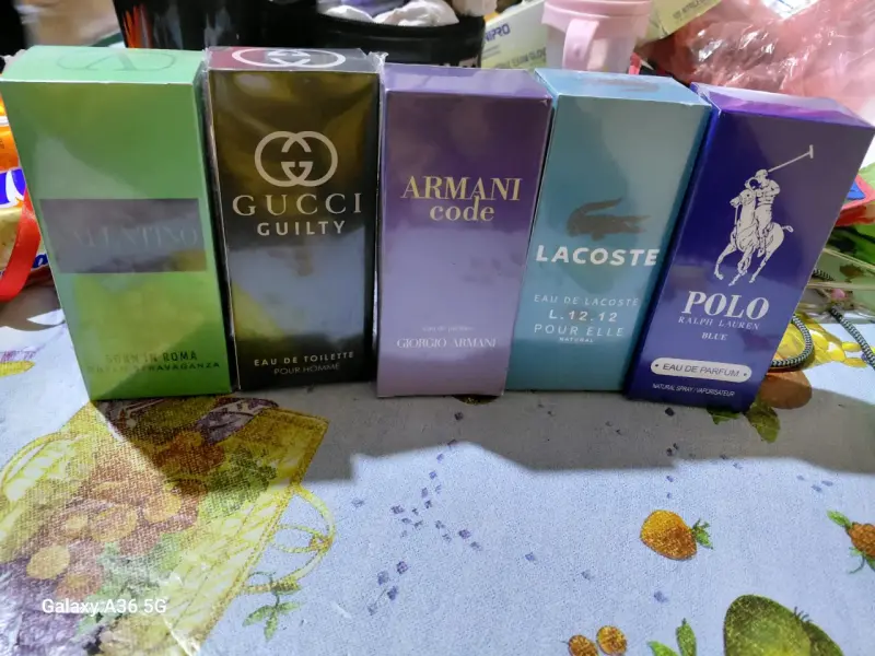 Se vende  perfumes variados