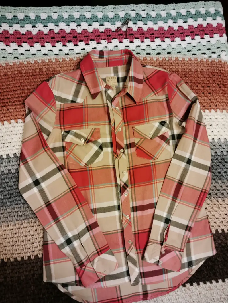 Camisa a cuadros roja y beige - 1